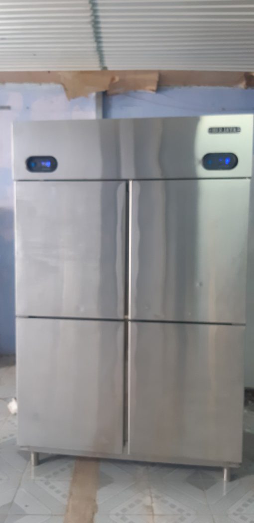 Tủ đông Berjaya 4 cánh BS4DUF/Z dung tích 1000 lít, inox nguyên khối, đã qua sử dụng còn mới 95%
