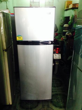 Tủ lạnh Hitachi cũ 450 lít, tiết kiệm điện, làm lạnh sâu, phù hợp gia đình đông người

