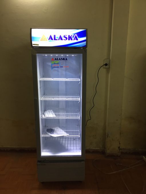 Tủ mát Alaska 433H cũ 99%, 1 cánh kính đứng, dung tích khoảng 400 lít, phù hợp cửa hàng nhỏ và siêu thị mini
